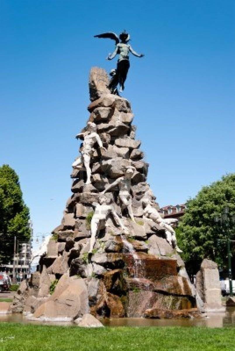 Monumento ai caduti Frejus a Torino